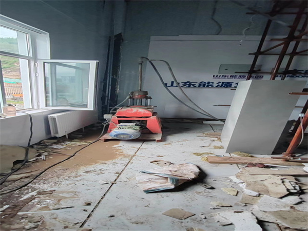 工布江达地基基础下沉墙体裂缝加固注浆顶升施工